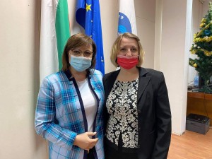 Корнелия Нинова и Надежда Димитрова